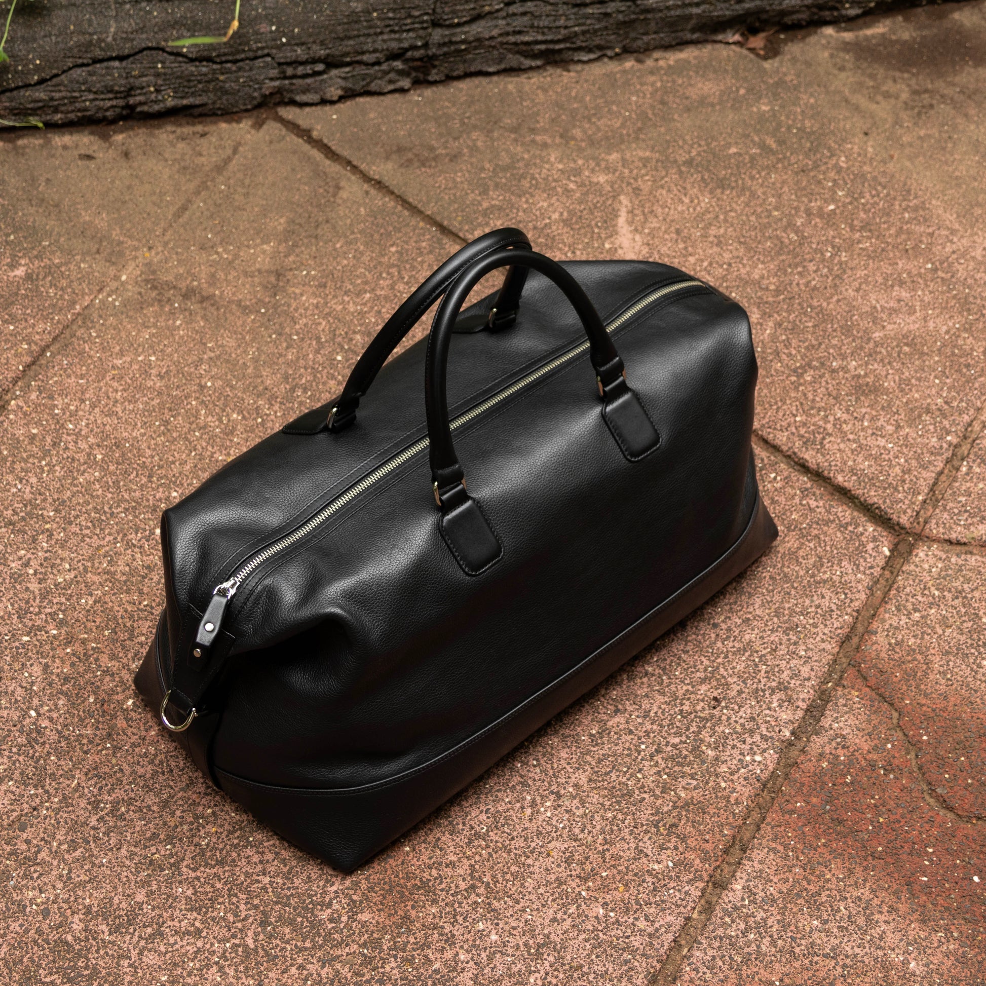Leather Weekender Bag for Men.