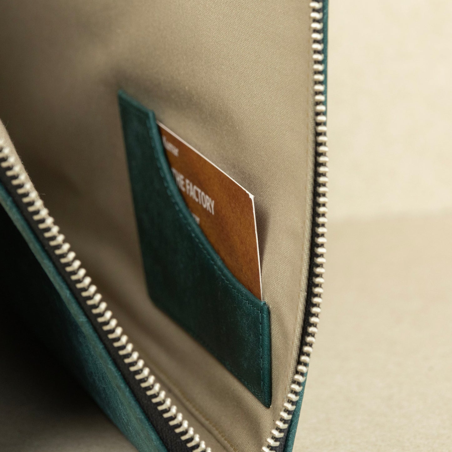 iPad L-Zip Portfolio Case Leather