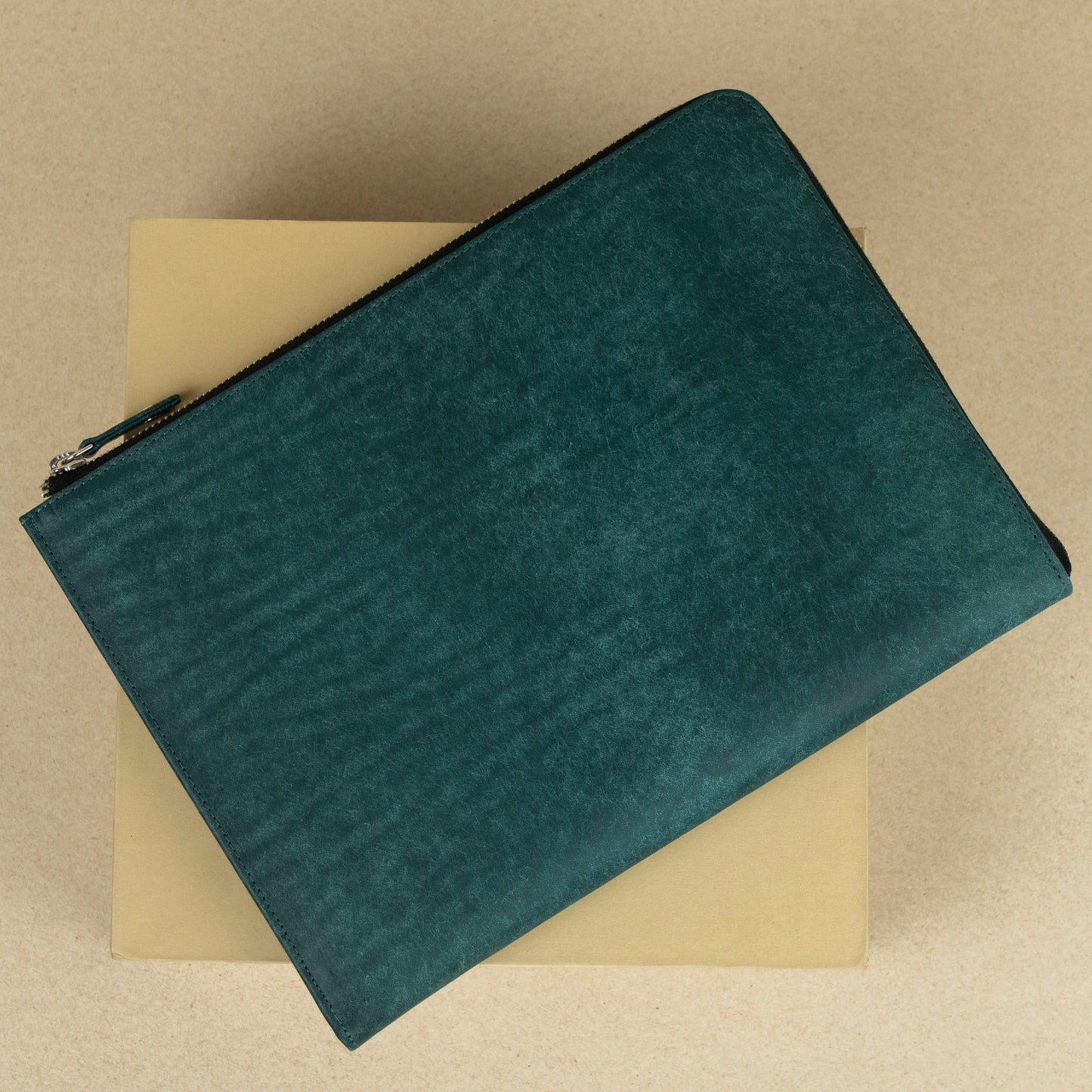 iPad L-Zip Portfolio Case Leather