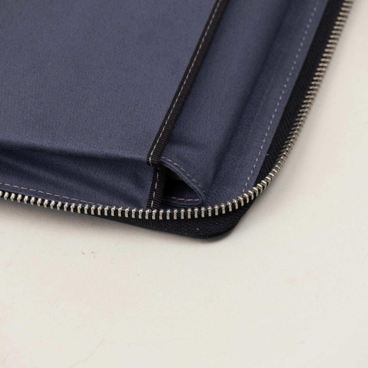 Leather Surface Pro Case – Zippered Laptop and Tablet Sleeve