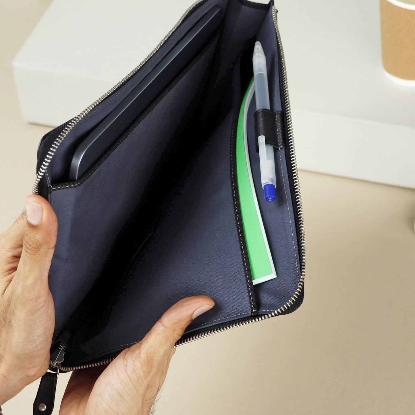 iPad L-Zip Portfolio Case Leather