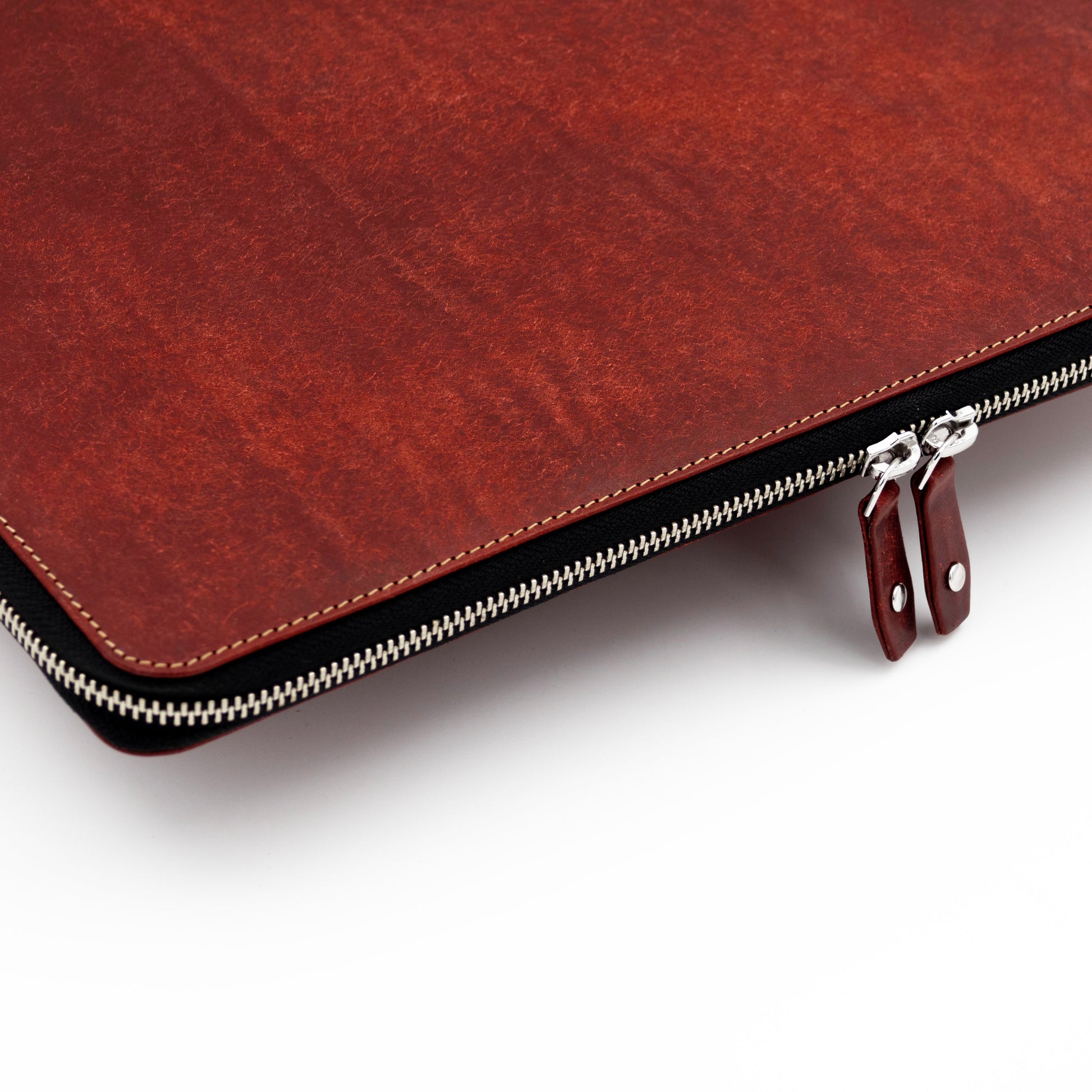 Apple MacBook case in leather with double zippers