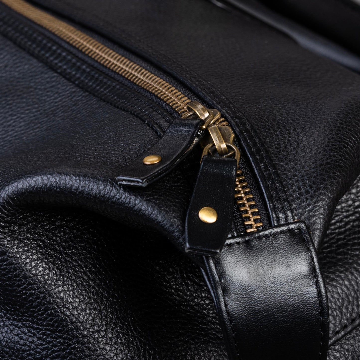 A Weekender Bag for your travel. Designed with Two Zippers