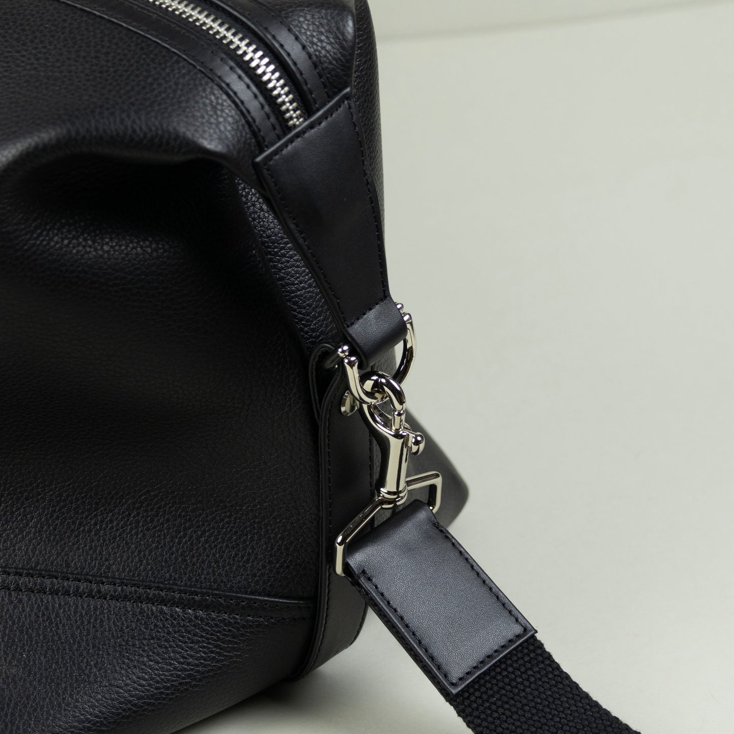 Leather Duffle Bag - Black (v2)