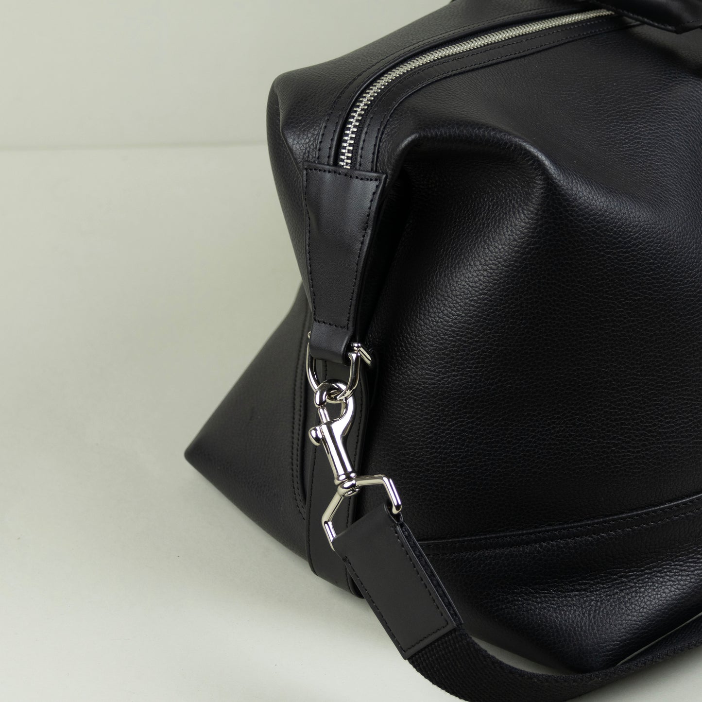 Leather Duffle Bag - Black (v2)
