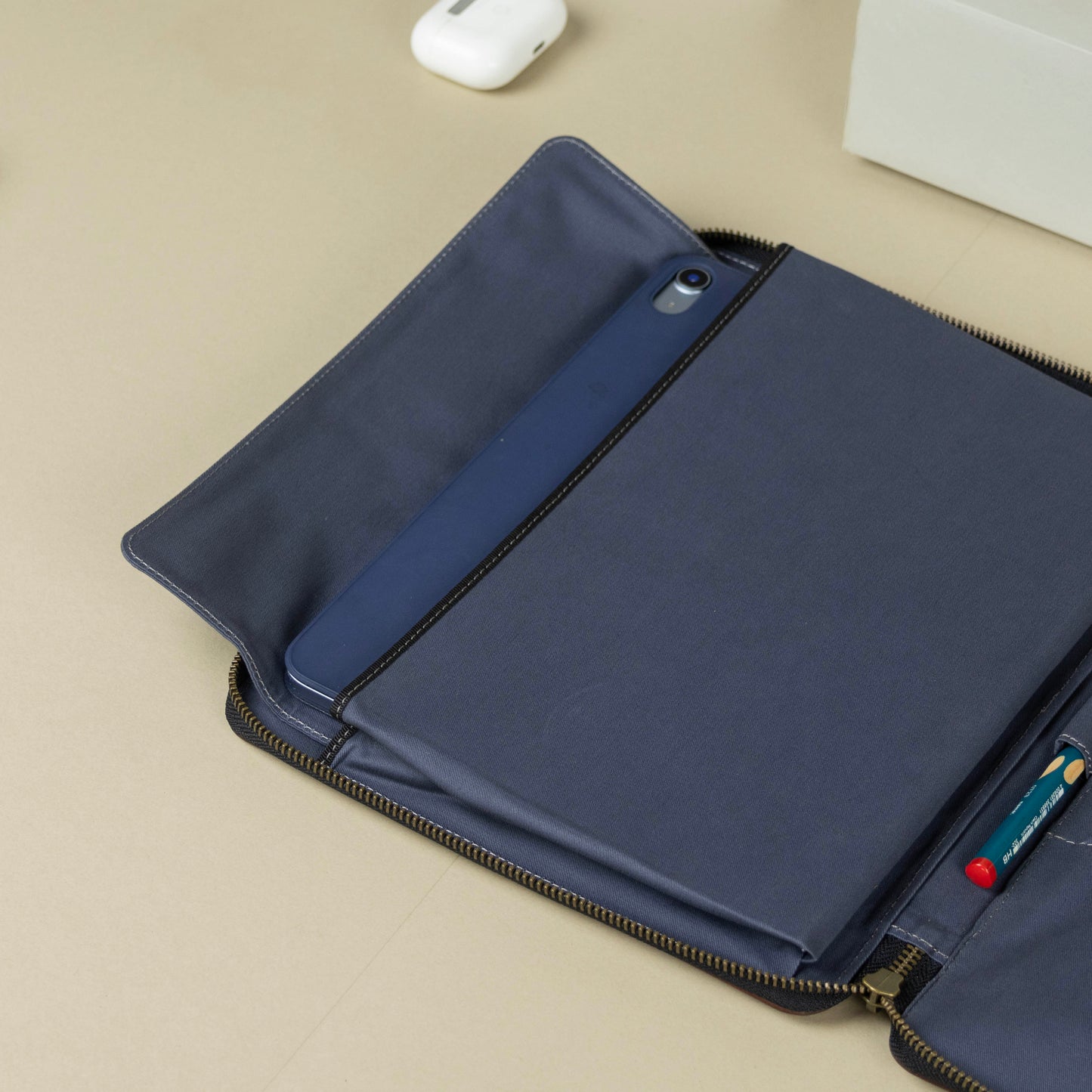Zippered Leather Case for iPad Pro, Air, Mini