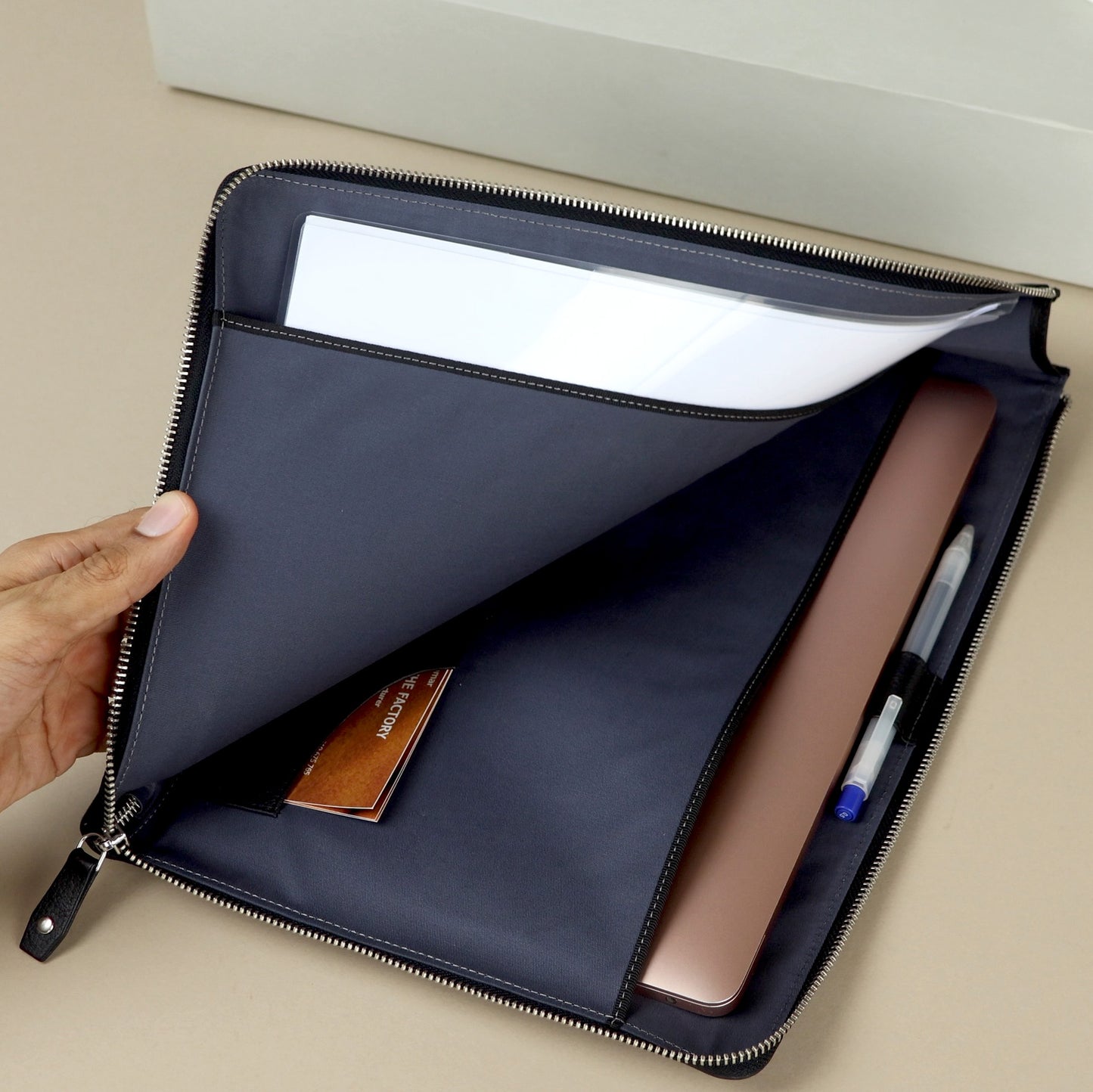 L-Zip Laptop Case in Leather