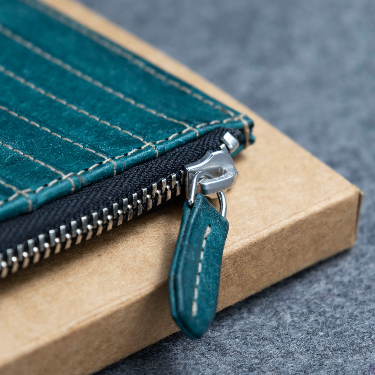 Zip Card Holder Leather