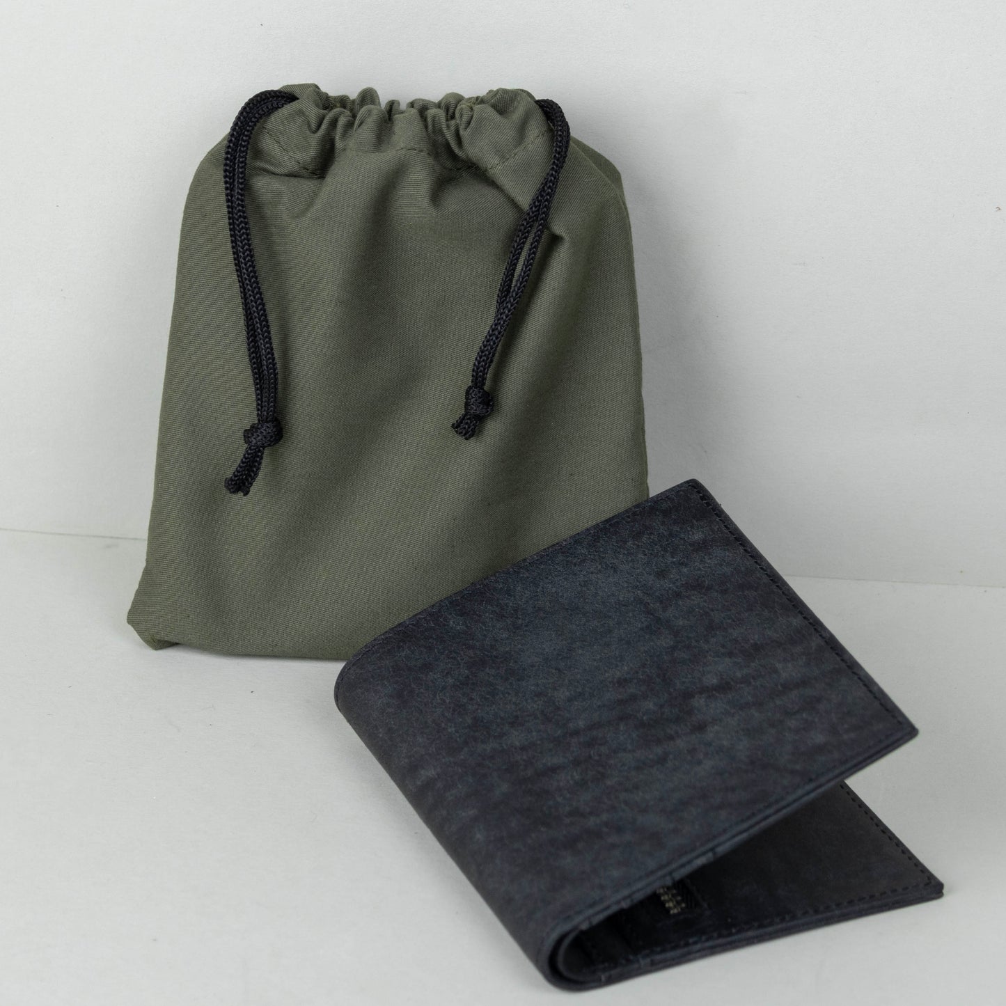 Bifold Wallet for Men - Pueblo Black