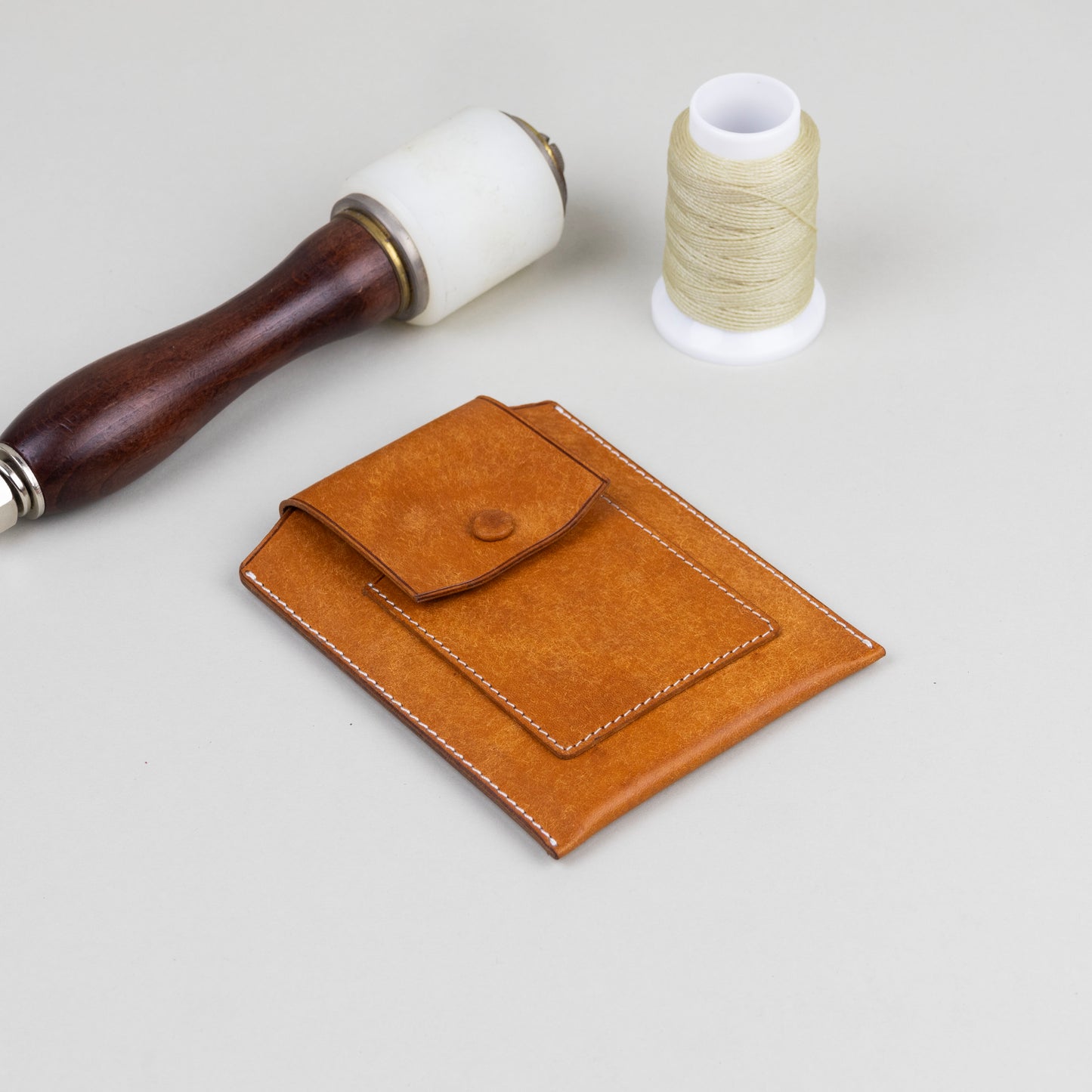 Vegetable Tanned Leather Passport Holder - Pueblo Tobacco