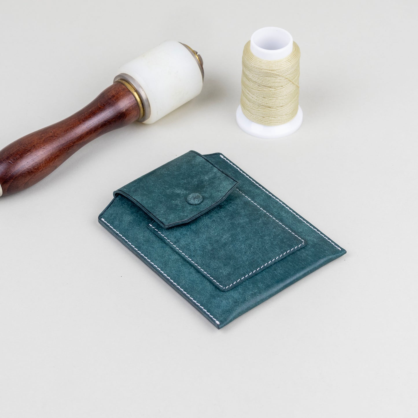 Vegetable Tanned Leather Passport Holder - Pueblo Tobacco