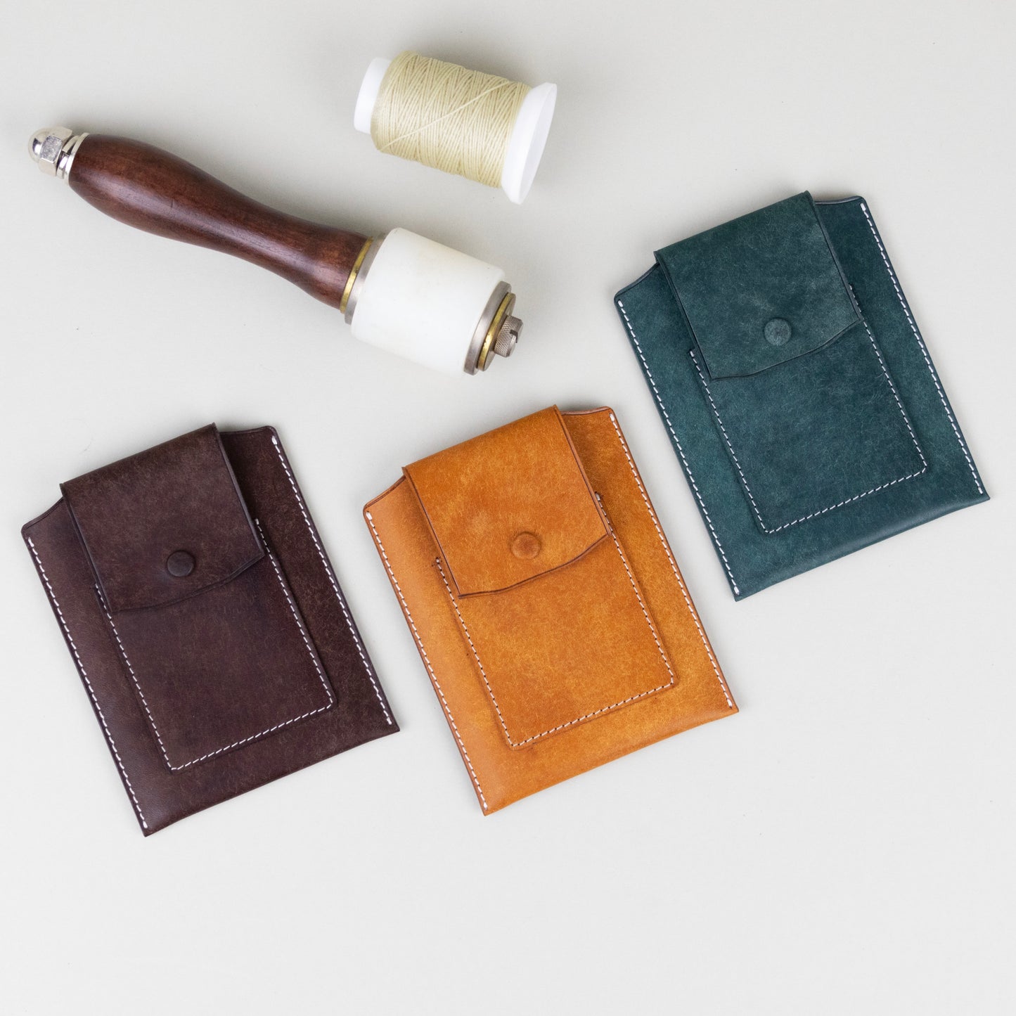 Vegetable Tanned Leather Passport Holder - Pueblo Tobacco