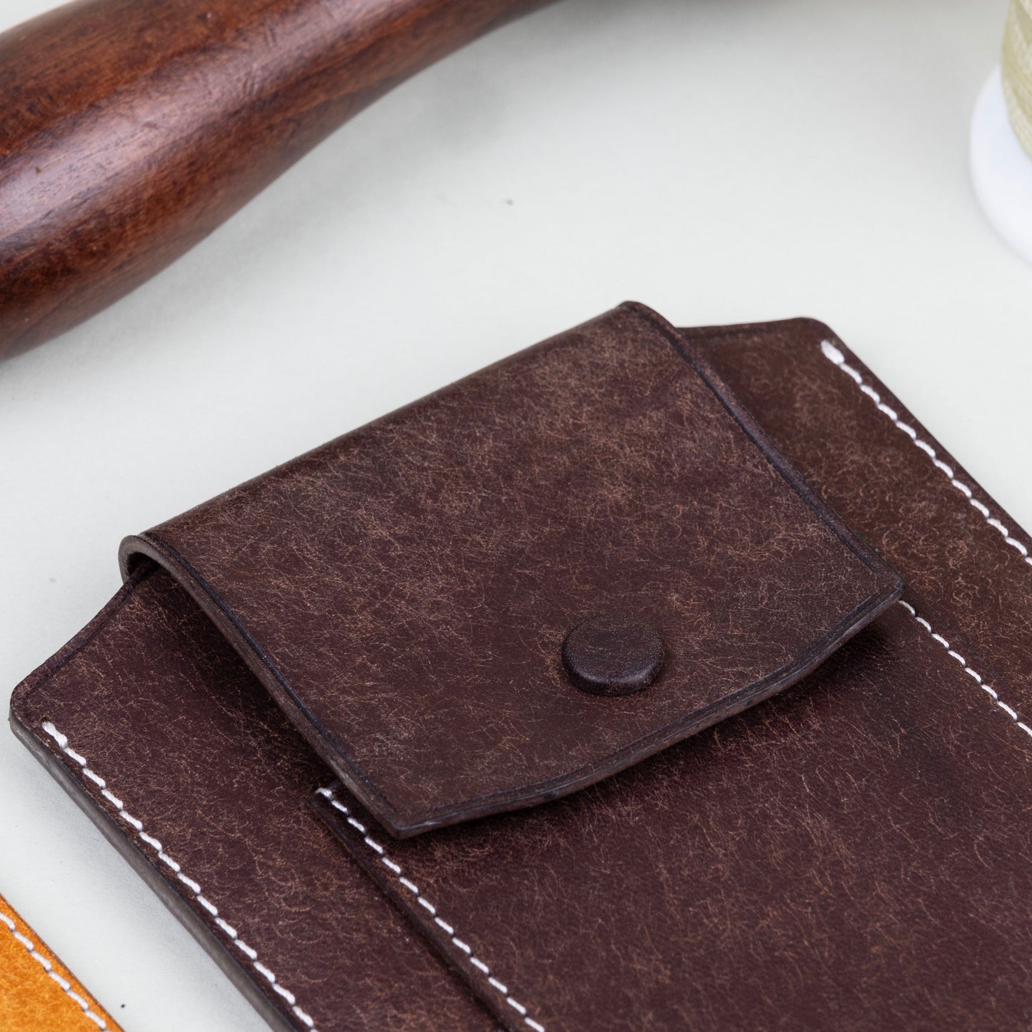 Vegetable Tanned Leather Passport Holder - Pueblo Tobacco