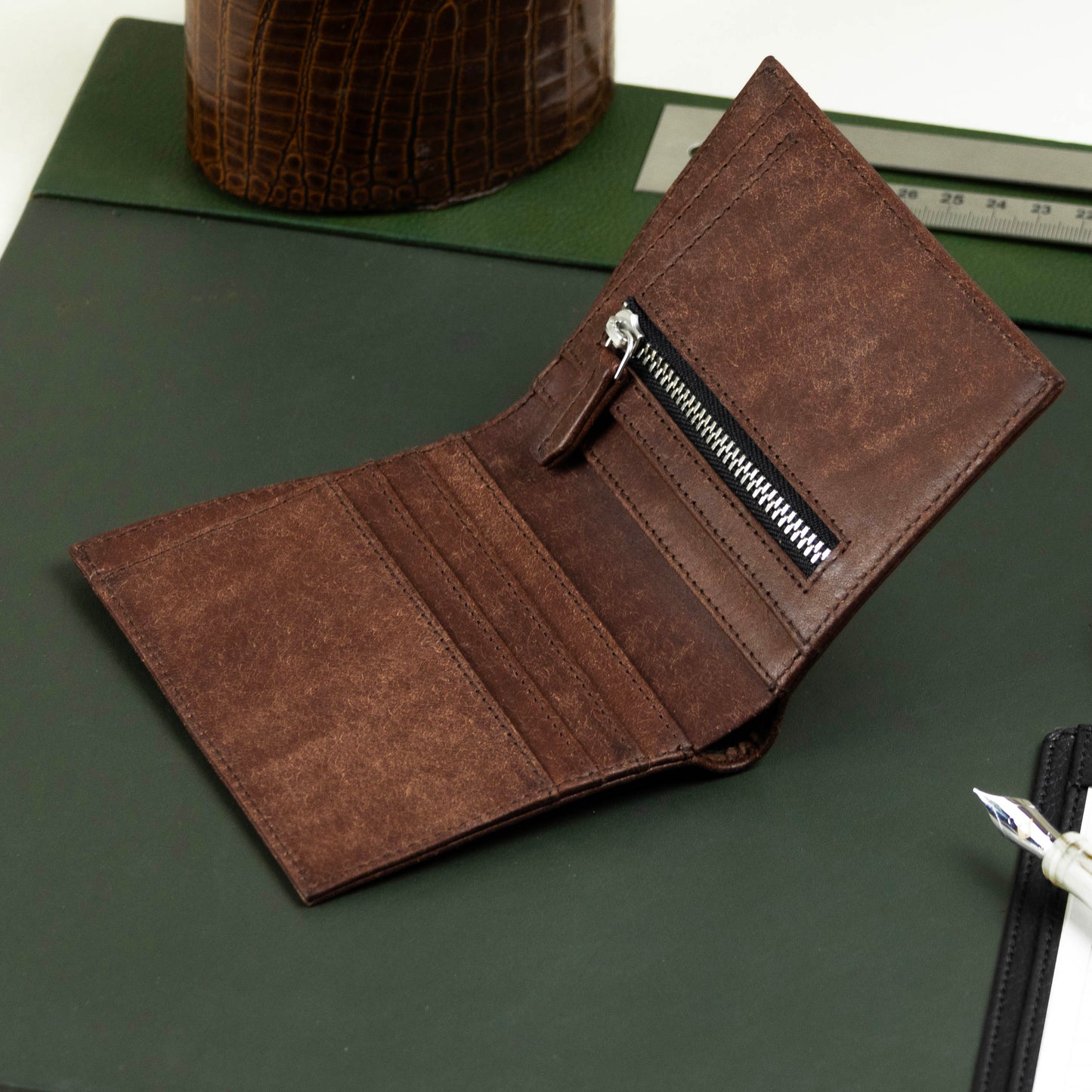 Bifold Wallet for Men - Pueblo Tobacco